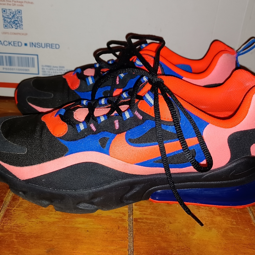 Nike Air Max 270 React (GS) Shoes Size 5.5Y Black/Flash Crimson CT1579 001